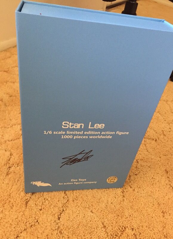 Stan Lee 1/6 scale limited edition action figure 1000 pieces worldwide (signed by Stan Lee)