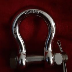 5/8" 316 Stainless Steel Shackle