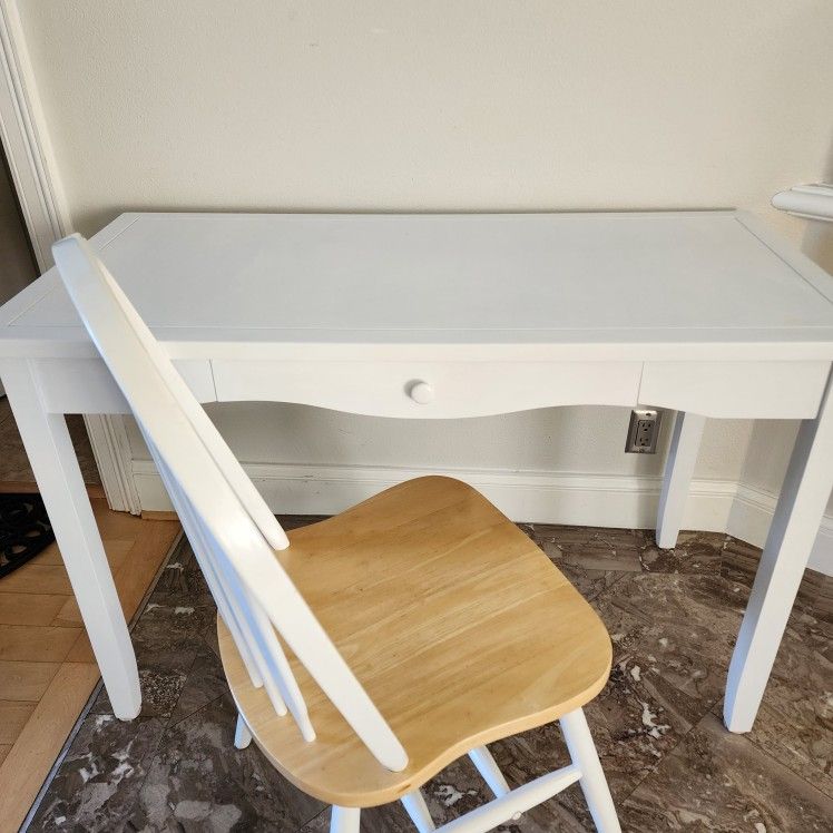 White Desk & Chair Set