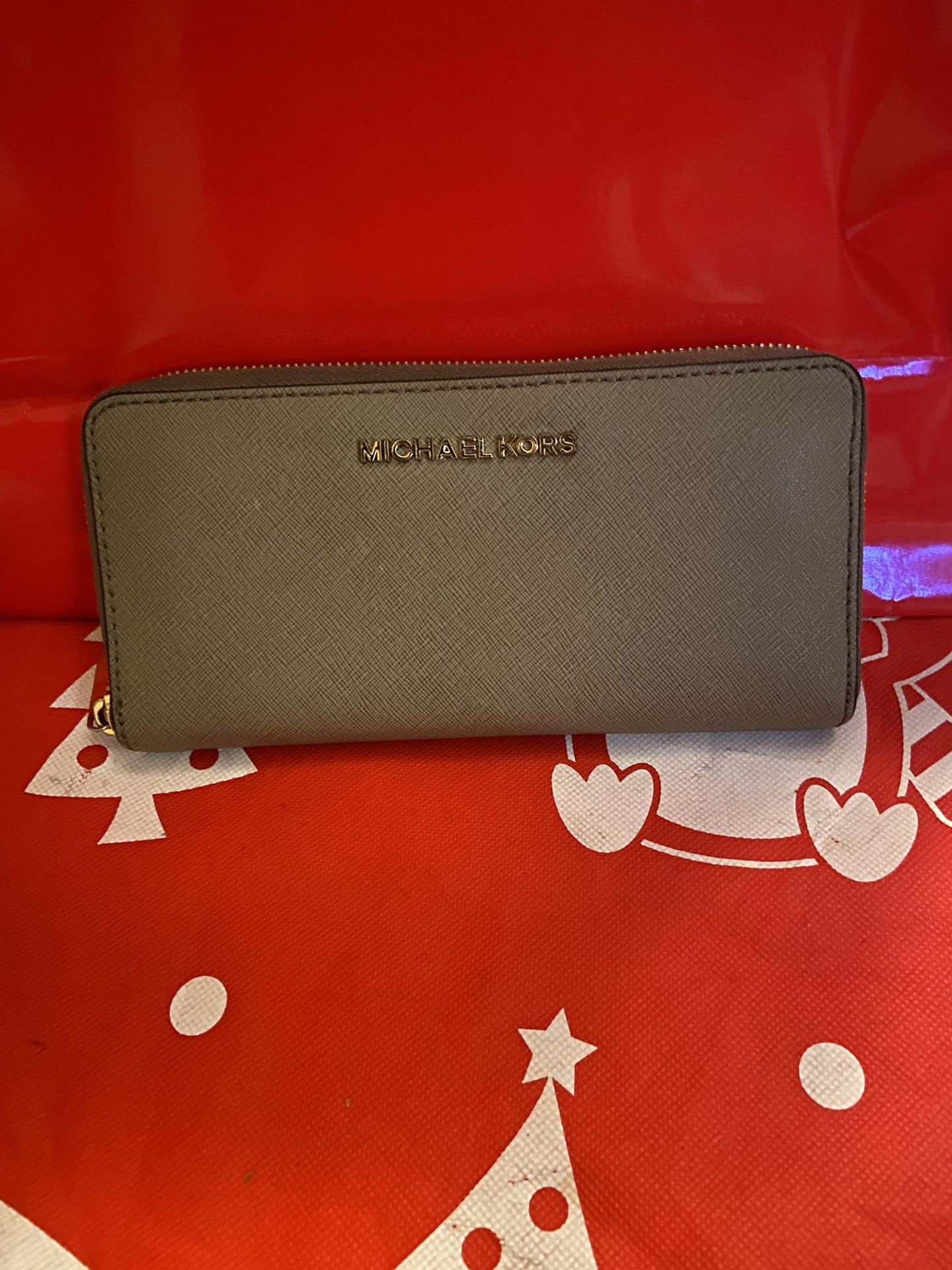 Micheal Kors. Large authentic.