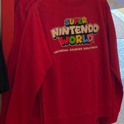 Universal Studios Hollywood Super Nintendo World Red Sweatshirt Pullover L NWT