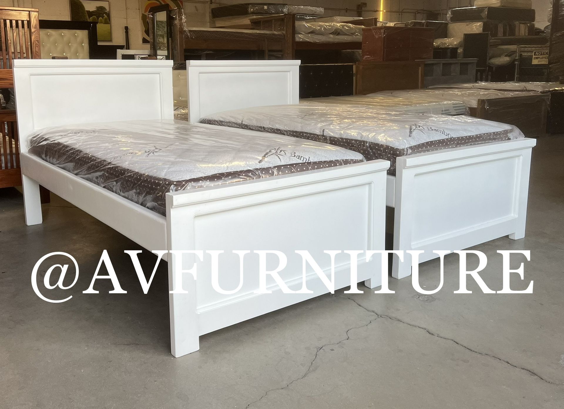 2 White Twin Beds And 2 Mattresses 