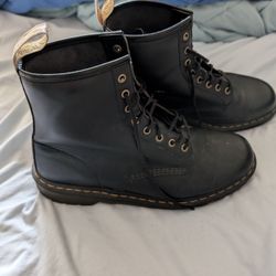  Size 14 Doc Martin  Boots