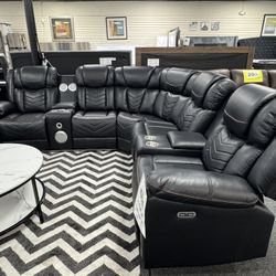 Power Recliner Sectional. 🚚WE DELIVER🚚