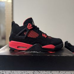 Red Thunder 4s