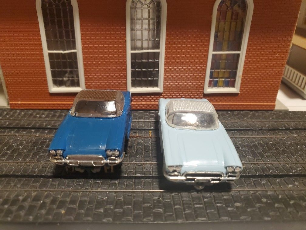 Vintage Atlas HO Slot Cars Corvettes