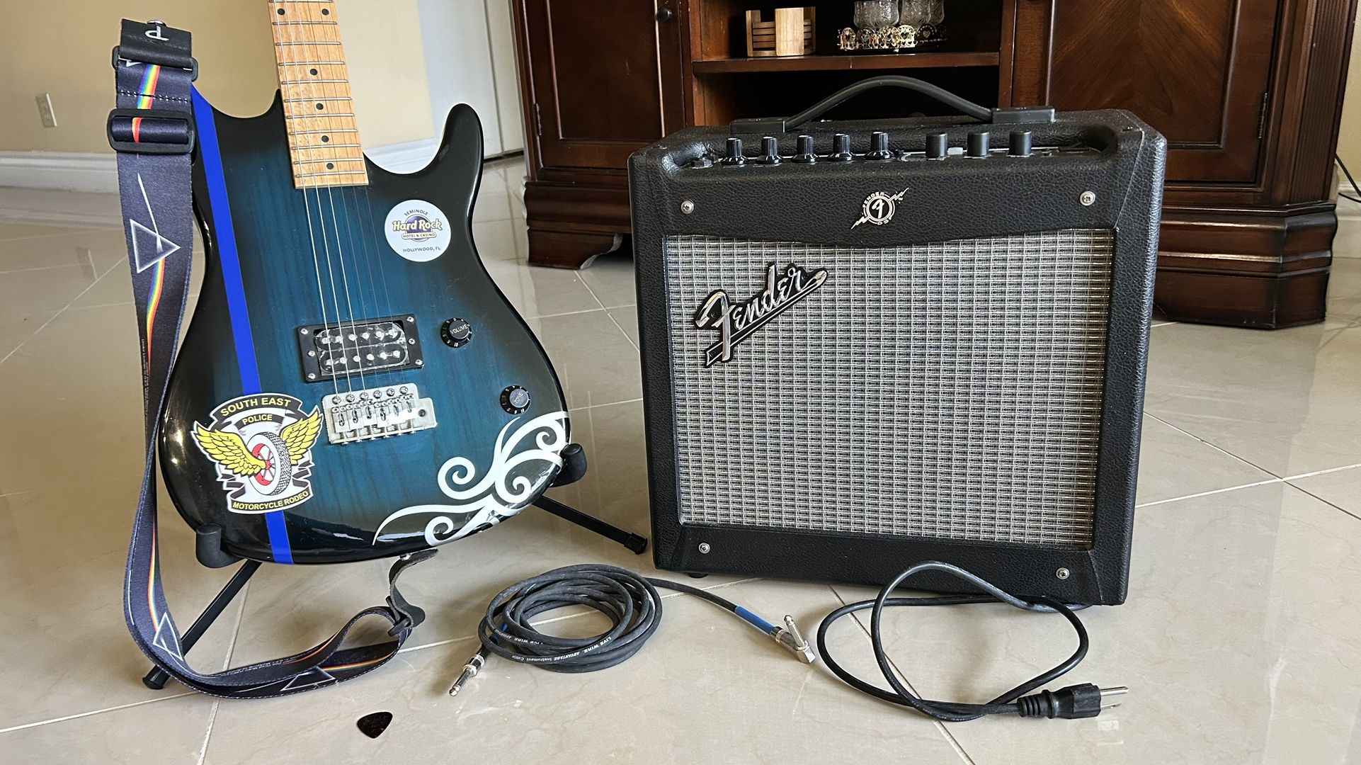 Viper GE93 Guitar and Amplifier