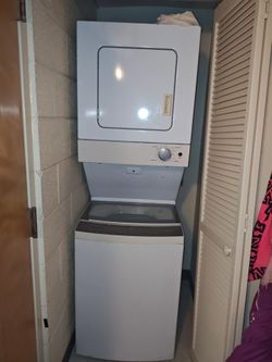 Whirlpool Stacked Washer & Dryer Unit – INCLUDES Brand New Replacement Lid Switch + Hoses