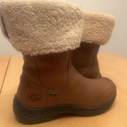 Women’s UGG Leather Boots
