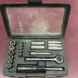 CRAFTSMAN USA SMALL SOCKET SET 1/4” DRIVE STANDARD (SAE) DEEP / SHALLOW