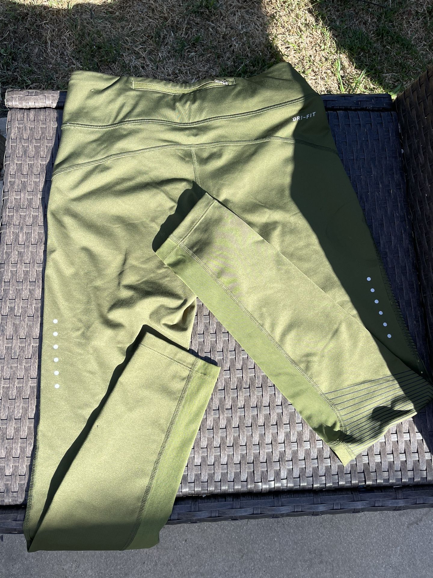 Nike Dri-Fit Leggings Olive Green