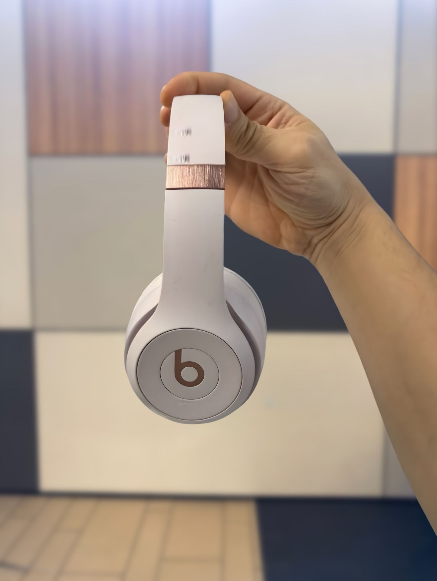 Beats Solo 4 Pink — Latest Model | Brand New Sealed | Wireless Headphones 🎧