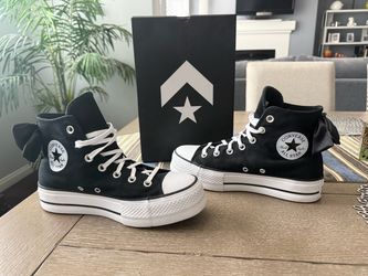 Converse bow women’s sz 7.5 8 Chuck Taylor All Star Platform High-Top Sneakers