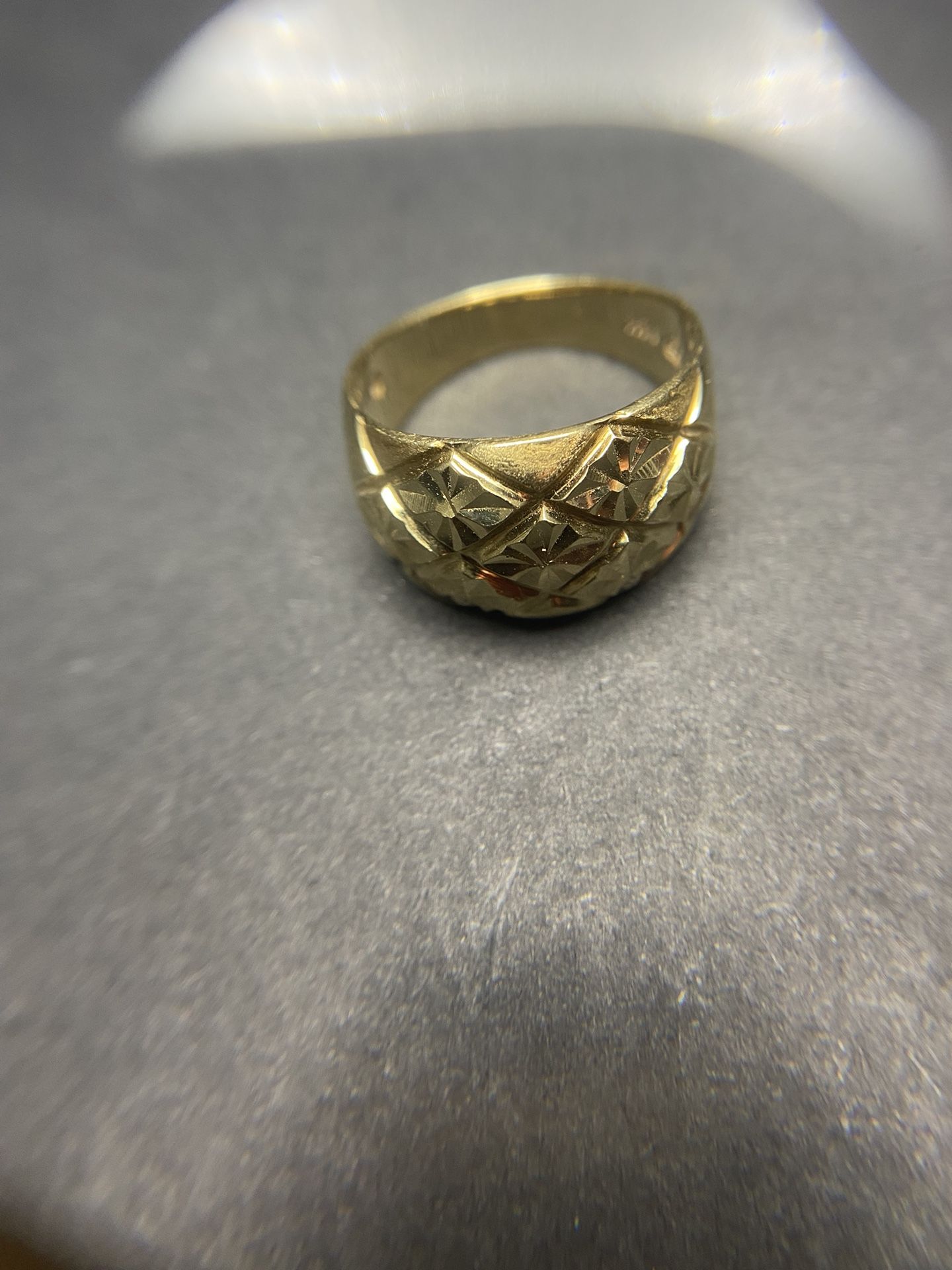 14k Solid Yellow Gold Ring Size 8