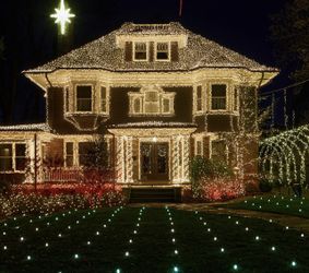 Installation Christmas lights
