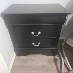 2 Black Night Stands 