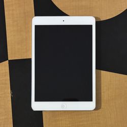 Apple iPad Mini2 , 7.9inch , Silver