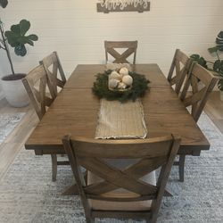 Extendable Dining Table and Chairs