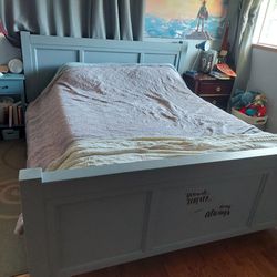 California King Bed Frame (Mattress Not Included) 