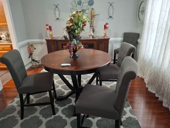 Modern decor  Dining room set