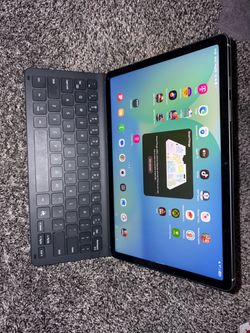 Samsung Galaxy Tab  s10 fe with Keyboard Cover