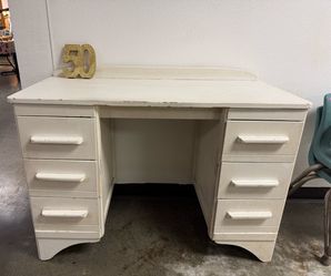 Vintage 1930’s-1940’s Kneehole Desk