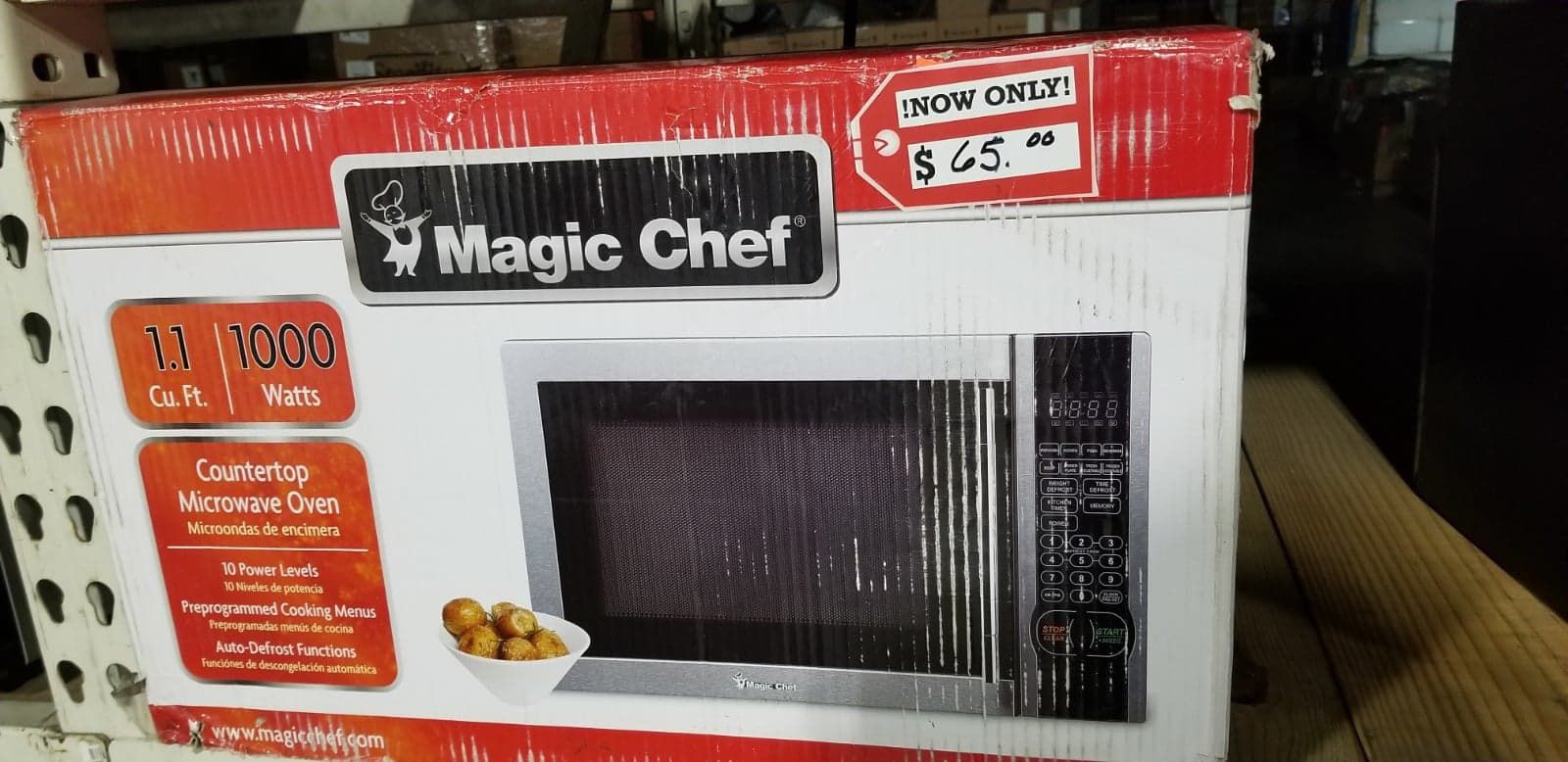 MAGIC CHEF 1.1 CU FT MICROWAVE OVEN