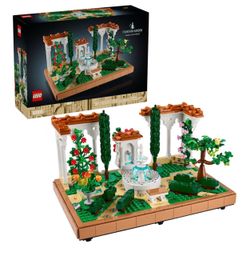 LEGO Icons Fountain Garden Set 10359