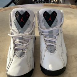Sz 5 High Top Ladies Jordans 