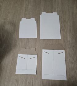 Uline White Tab Locking Stay Flats