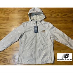 New Balance Women’s Wind & Water Resistant Jacket Beige/metallic Sz M New!