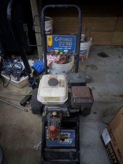 Urgent Moving sale - 2700 psi pressure washer