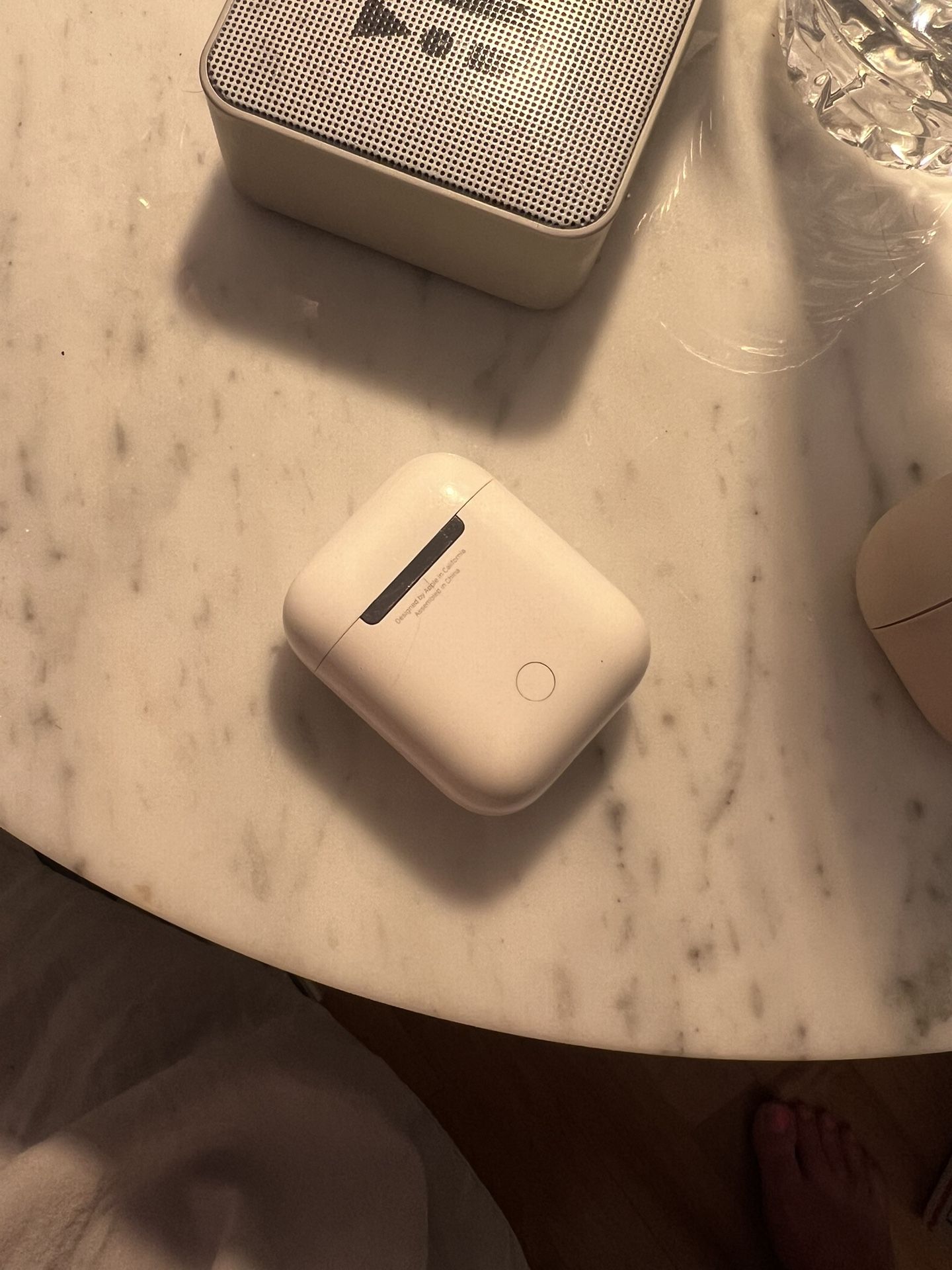 Apple 2nd generation AirPods CHARGER ONLY
