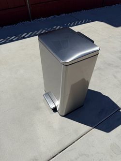 50 Liter/13.2 Gallon Soft-Close, Smudge Resistant Trash Can with Foot Pedal and Built in Filter- Stainless Steel