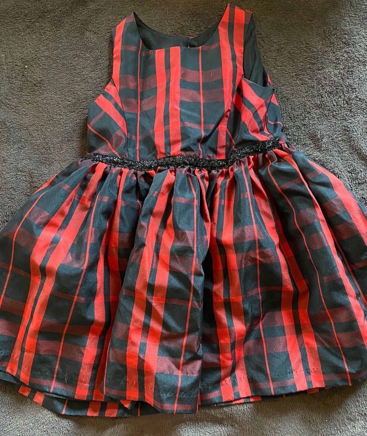 4/5 Toddler Dress Like New