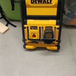 DeWalt Work Light And Battery Charger And Plug In