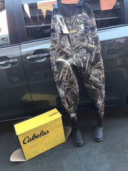 CABELAS FOR FOOT WEAR FIR FISHING