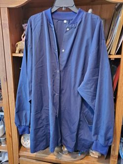 Medical Uniform/ Scrubs/ Smock