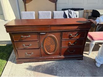 Free Stuff, dresser, table, chairs, lamp etc