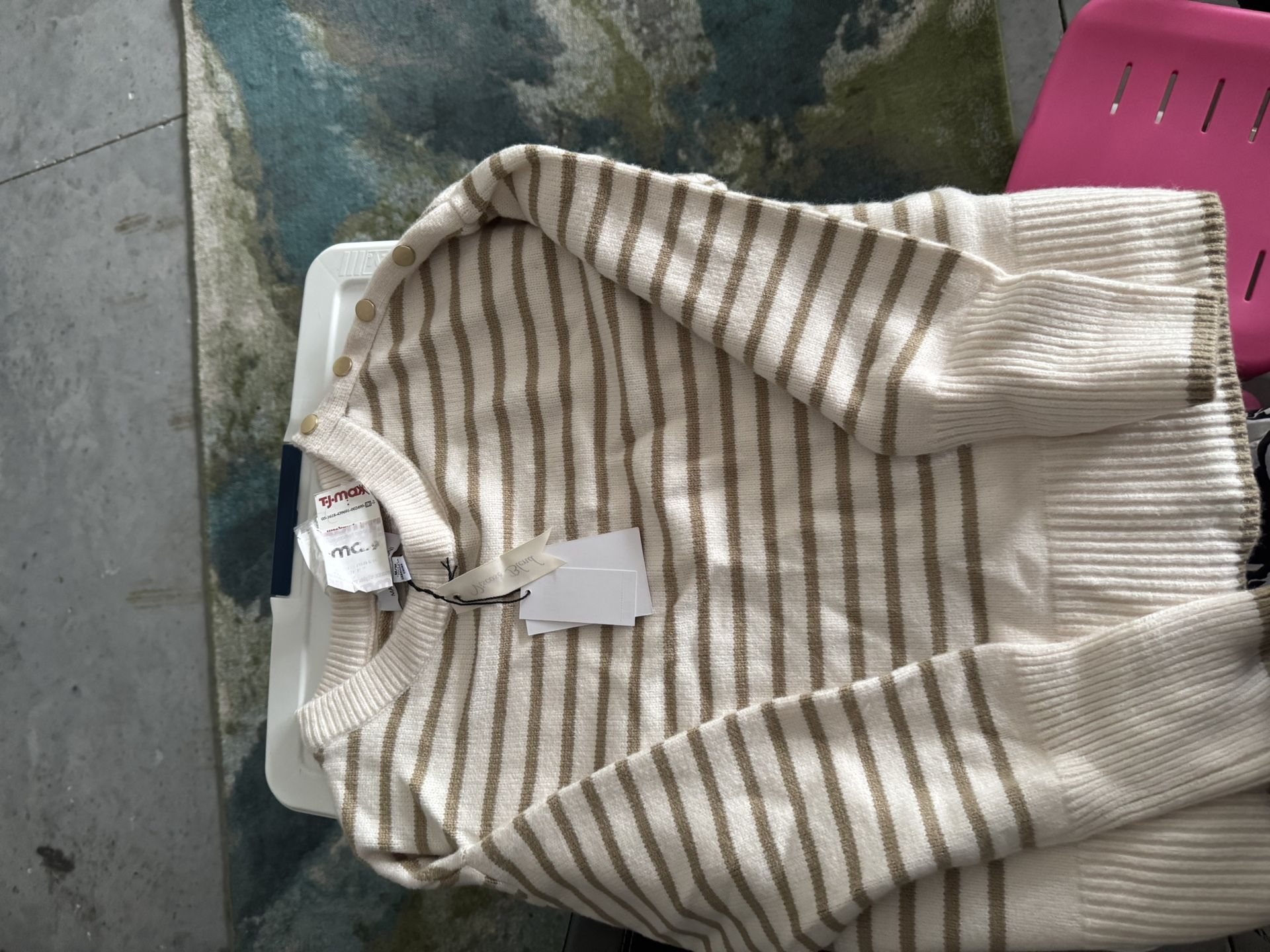 Sweater Size M