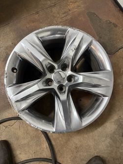 Toyota Highlander wheel