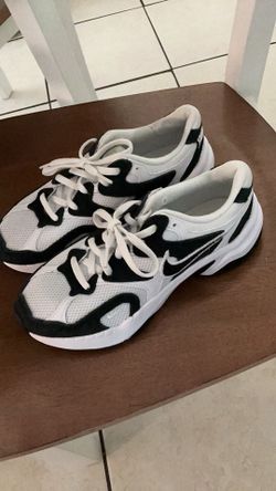 Nike shoes never used no box 6.5