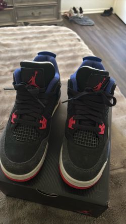 Air Jordan 4 retro og gs size 5.5 Y