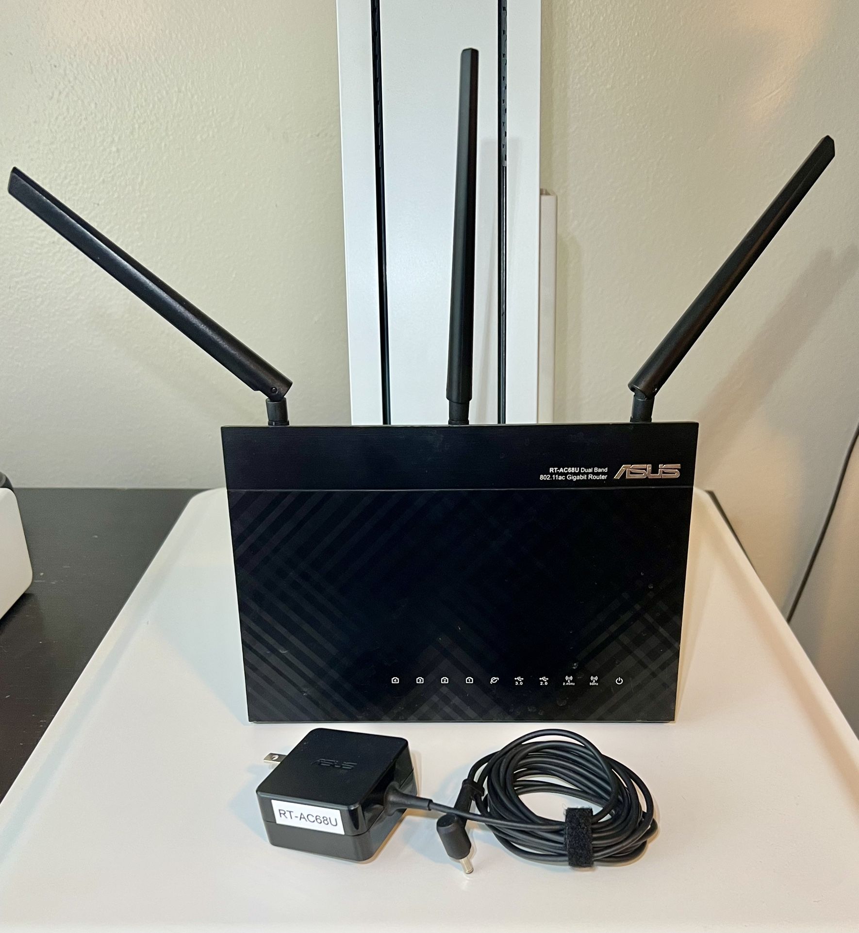 ASUS Wireless-AC1900 Dual Band Gigabit Router
