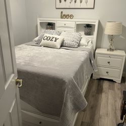 Queen Bed Set