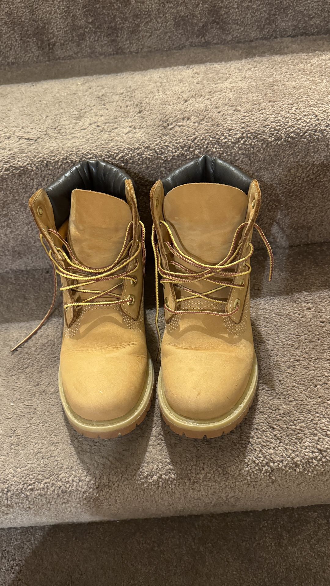 Timberland boots Used Only One Time like new 6 Size display picture 1