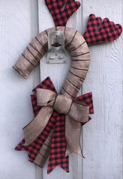 Candy cane wreath