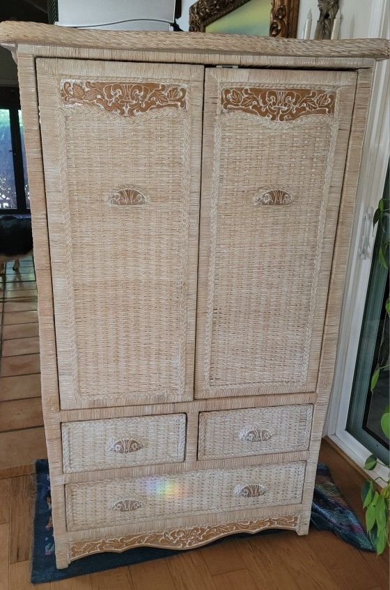 Armoire Jamaica Collection Pier One