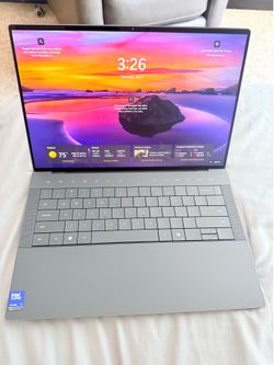 Dell 14 Laptop premium DA1420