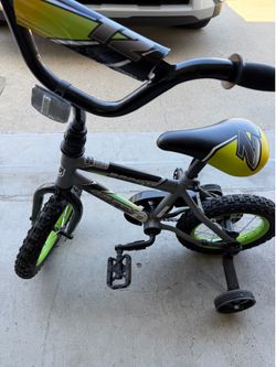 Huffy Rock It 12” Kids Bike with Training Wheels